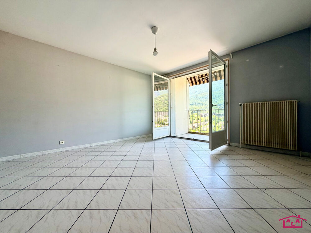 F3 EN DERNIER ETAGE AVEC VUE PANORAMIQUE
