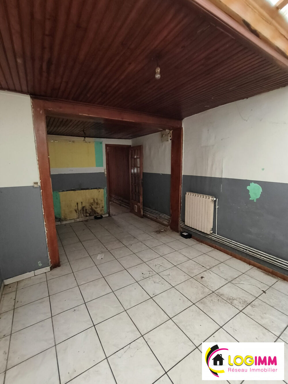Maison de ville à rénover 91 m² 3 chambres 1 bureau jardin