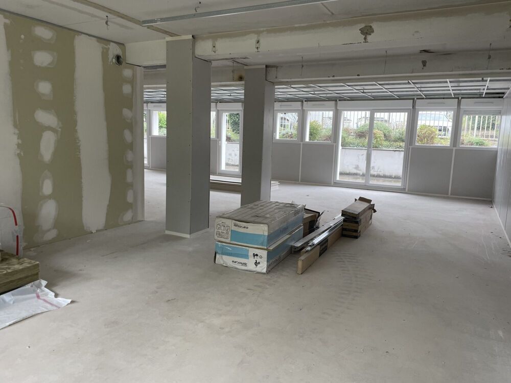   Bureaux lumineux avec accès terrasse, Idéal pour votre entrepr Limoges