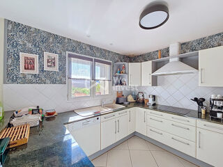  Maison à vendre 14 pièces 374 m²