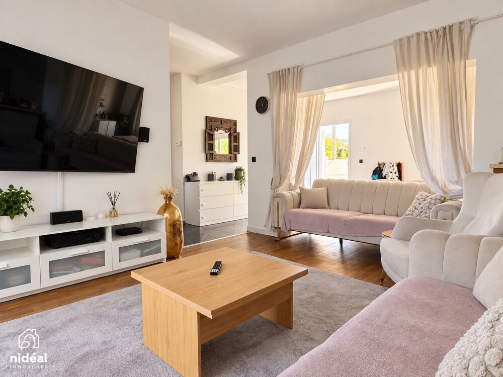 Noyon  Maison familiale, 4 chambres & T2 indépendant