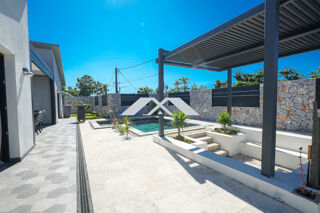  Maison � vendre 4 pi�ces 115 m�