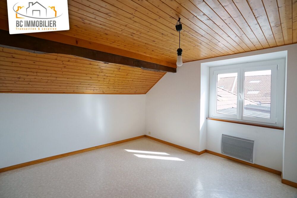 Location Appartement T4 en duplex à Challex Challex