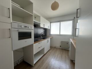  Appartement à louer 4 pièces 95 m²
