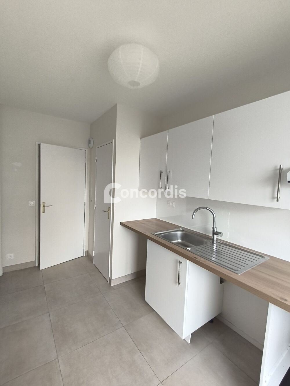 Location Appartement Appartement Nancy 2 pièce(s) 49.56 m2 - Chauffage et eau chaude Nancy