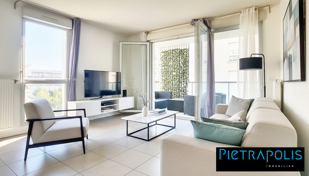 Appartement 4 pièces 97 m² · à Vaulx-en-Velin · 97 m² · 300 000 €