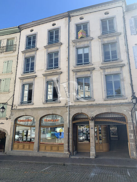   Le Puy-en-Velay, bureaux de 263 m² 