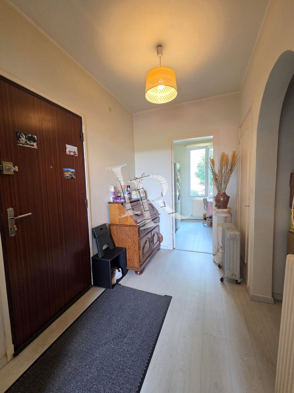 Appartement T3 en dernier étage LE PUY/AIGUILHE