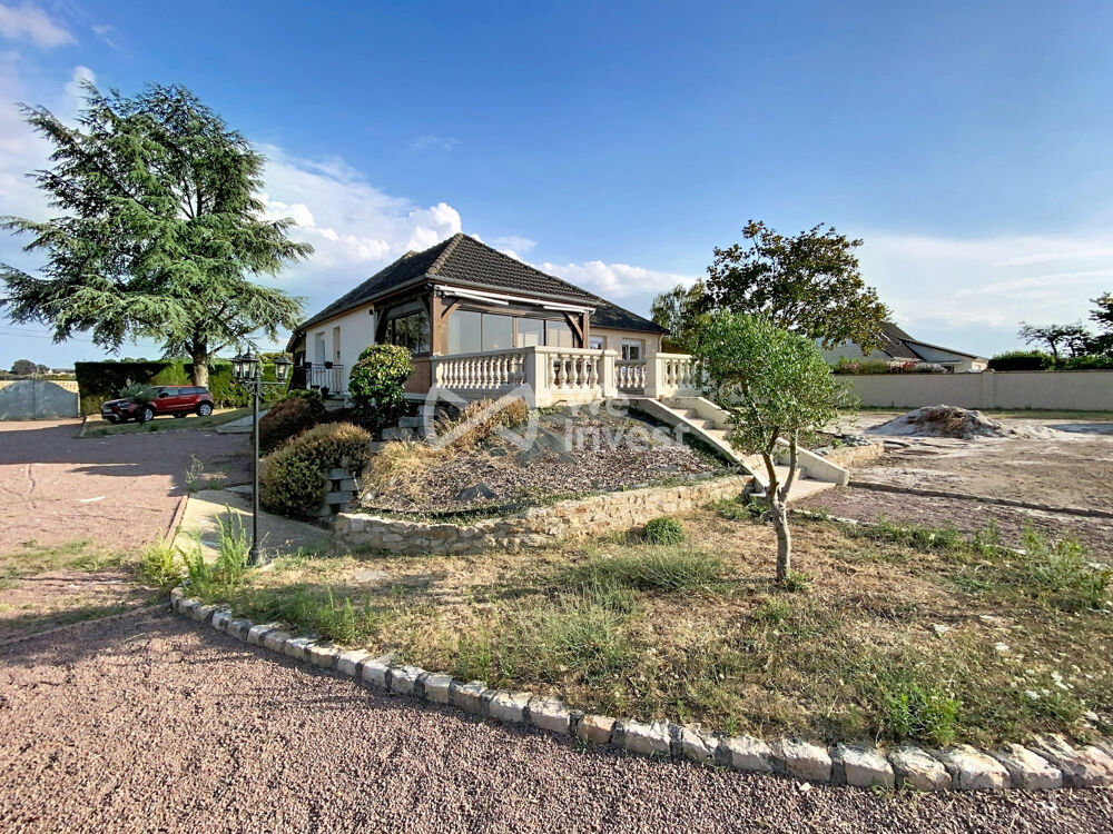 Propriété de 226m2 sur un terrain de 3 000 m2