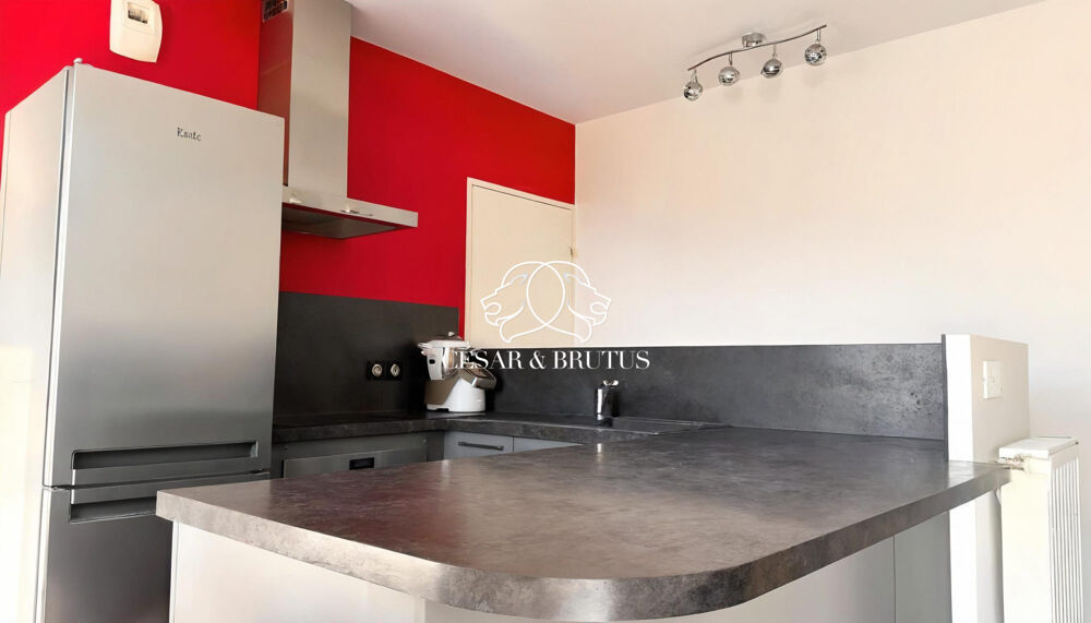 Exclusivité - ST PRIEST (Centre) - Appartement T3 (61 m2) - Der