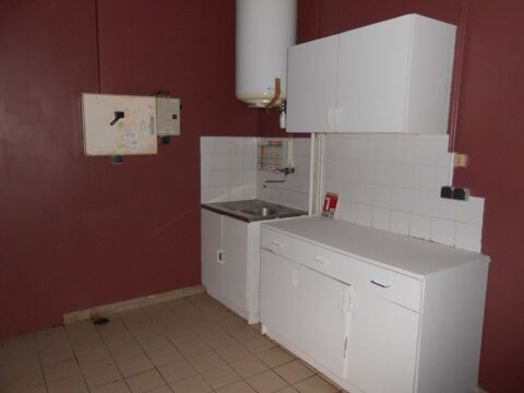   VENTE LOCAL (Ex INTERMARCHÉ) - CHALUS (87) 