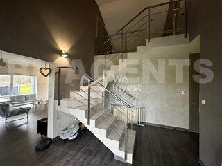  Maison � vendre 5 pi�ces 200 m�