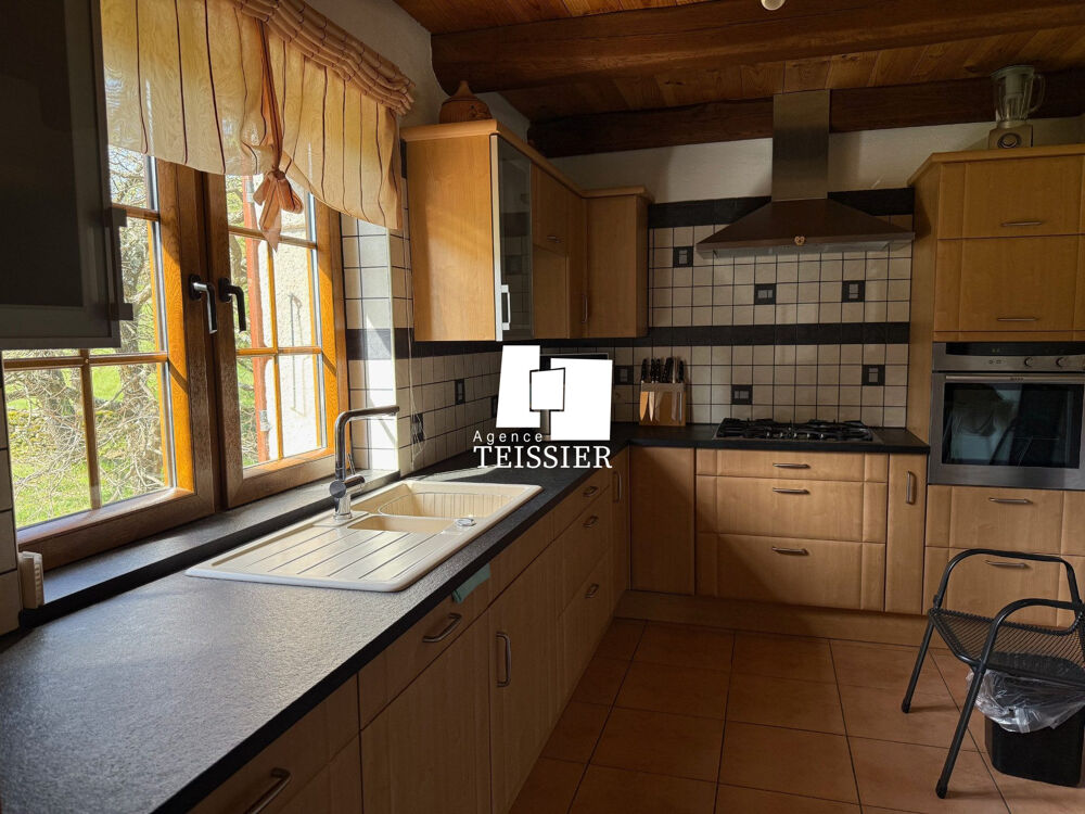 Grande maison en pierres avec terrain