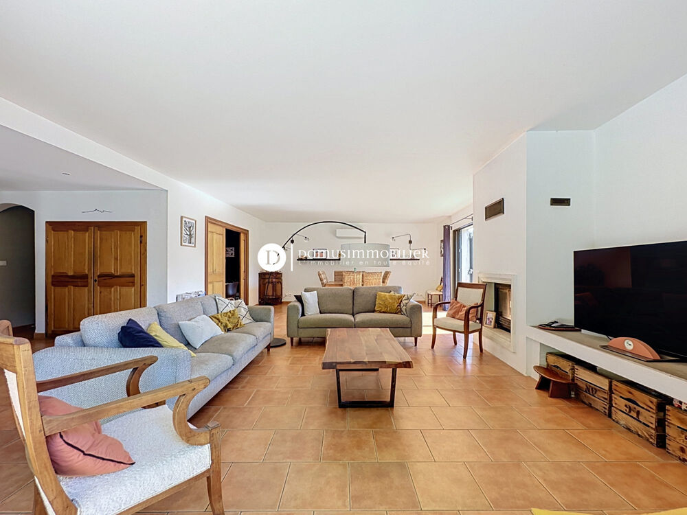 Vente Maison Propriété avec piscine et dépendances Le pontet