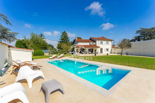  Maison  vendre 6 pices 250 m