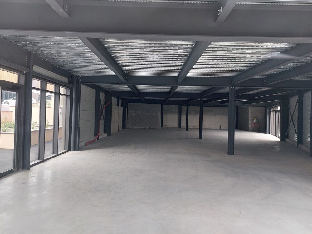   Location cellule de 627 m² en ZI NORD 