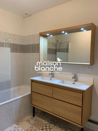  Maison à louer 4 pièces 81 m²