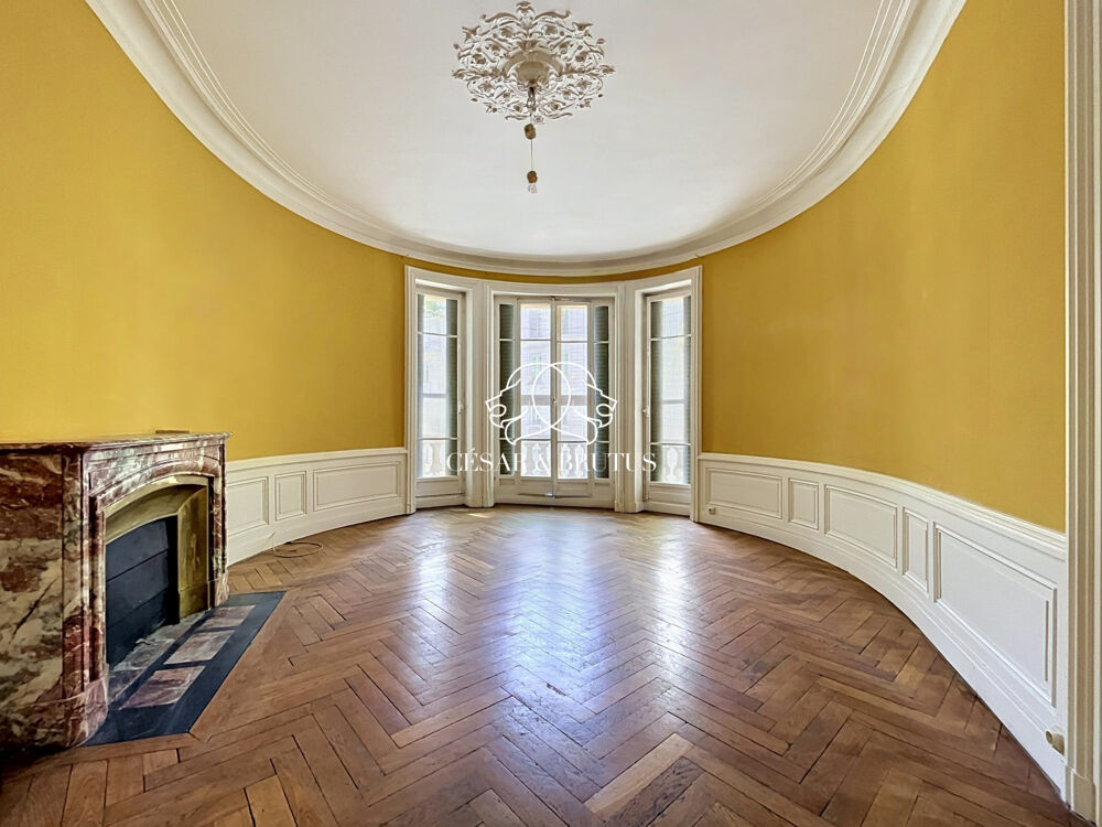 GRAND T5 BD DES BELGES - LYCEE DU PARC