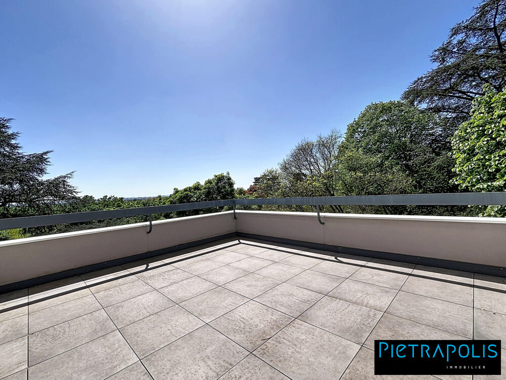 Duplex lumineux avec vaste séjour & terrasse S/O  Vue dégag