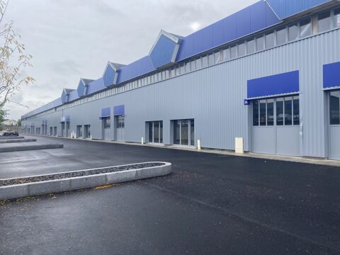   À louer – Cellule commerciale 260 m² – Vaux-le-Pénil (pro 