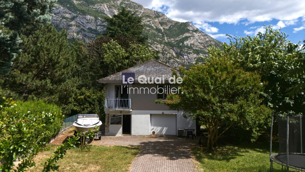 Maison individuelle quartier résidentiel