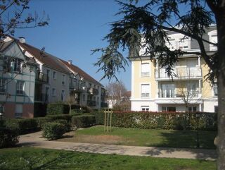  Appartement à louer 4 pièces 77 m²