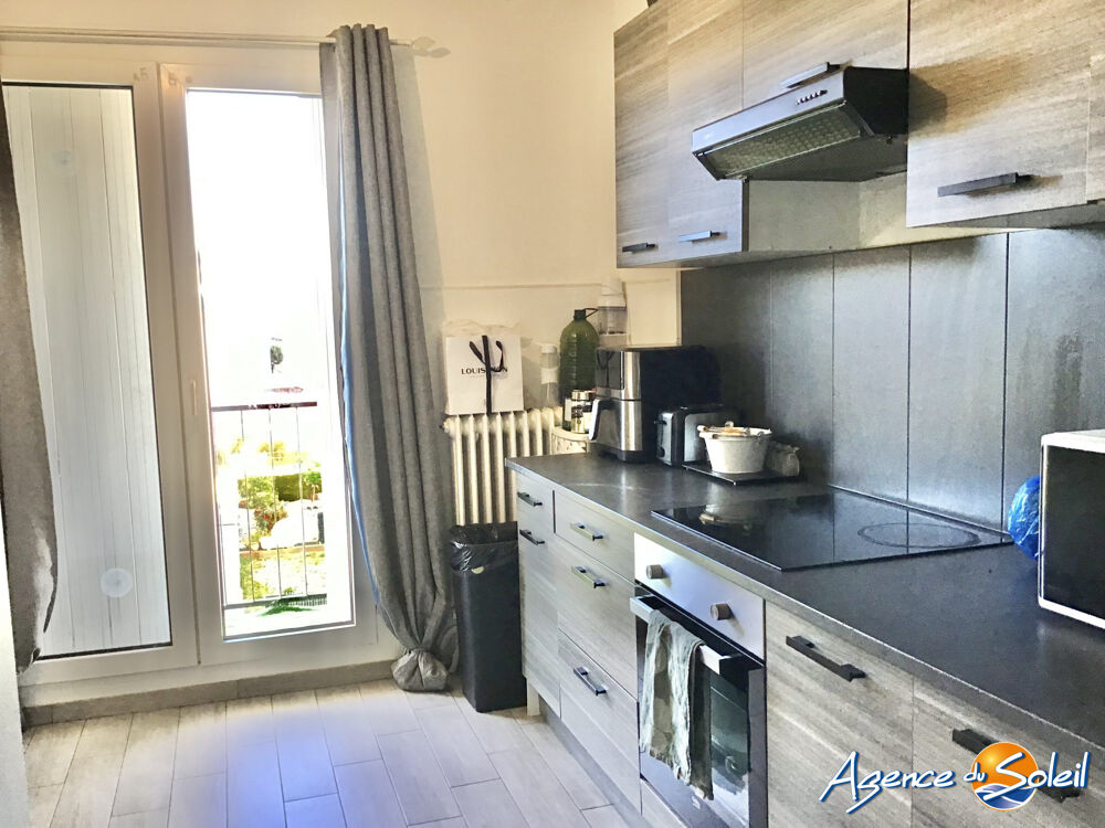 Appartement T3, 2 eme étage , une cave , un parking libre