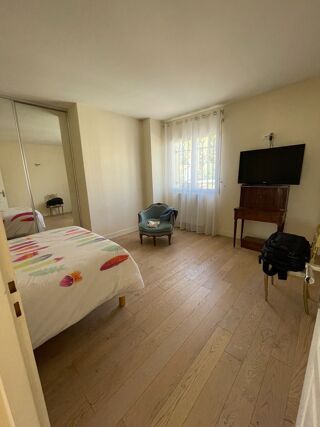  Maison à louer 5 pièces 160 m²