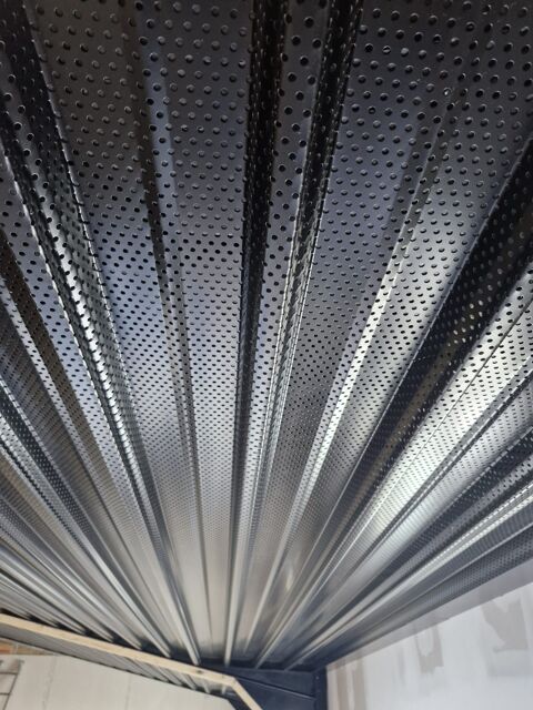 VANNES EST - Local commercial de 100 m&sup2; environ 1025 56860 S�n�