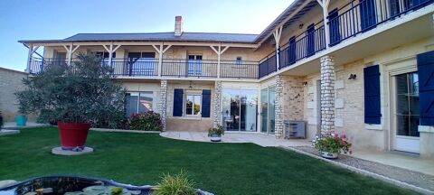   Maison en pierre avec vue d�gag�e sur la campagne Maison - 8 pi�ce(s) - 220 m�