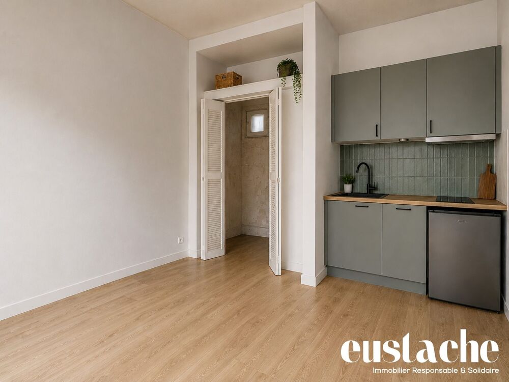 Studio à rénover à fort potentiel !