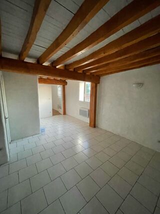  Appartement à louer 2 pièces 32 m²