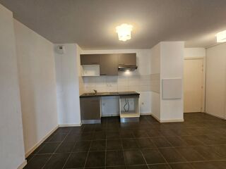  Appartement à louer 3 pièces 60 m²