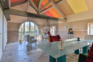  Maison � vendre 8 pi�ces 285 m�