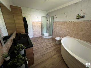  Maison � vendre 9 pi�ces 230 m�