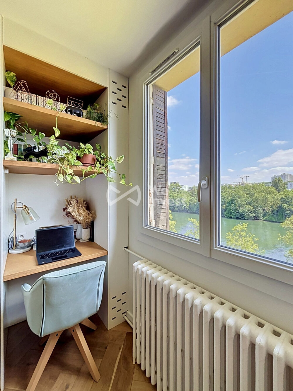 Boulogne-Billancourt  Quais de Seine | 93 m², sans vis-à-vi