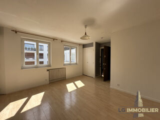  Appartement à louer 1 pièce 28 m²