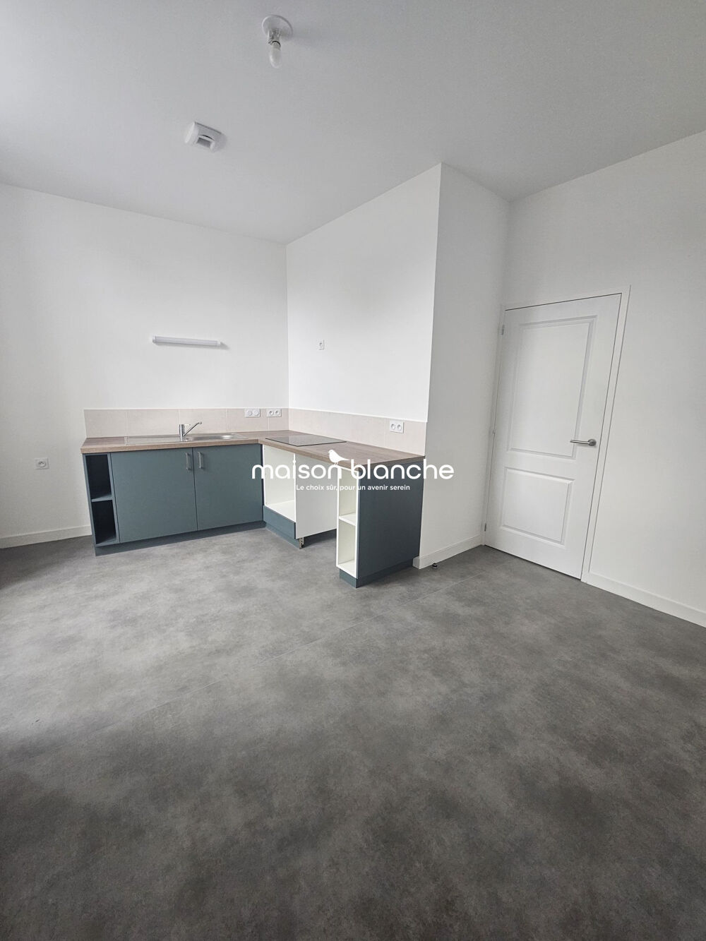 Location Maison MAISON NEUVE CENTRE ROCHEFORT-SUR-LOIRE Rochefort-sur-loire