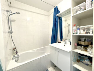  Appartement à louer 3 pièces 65 m²