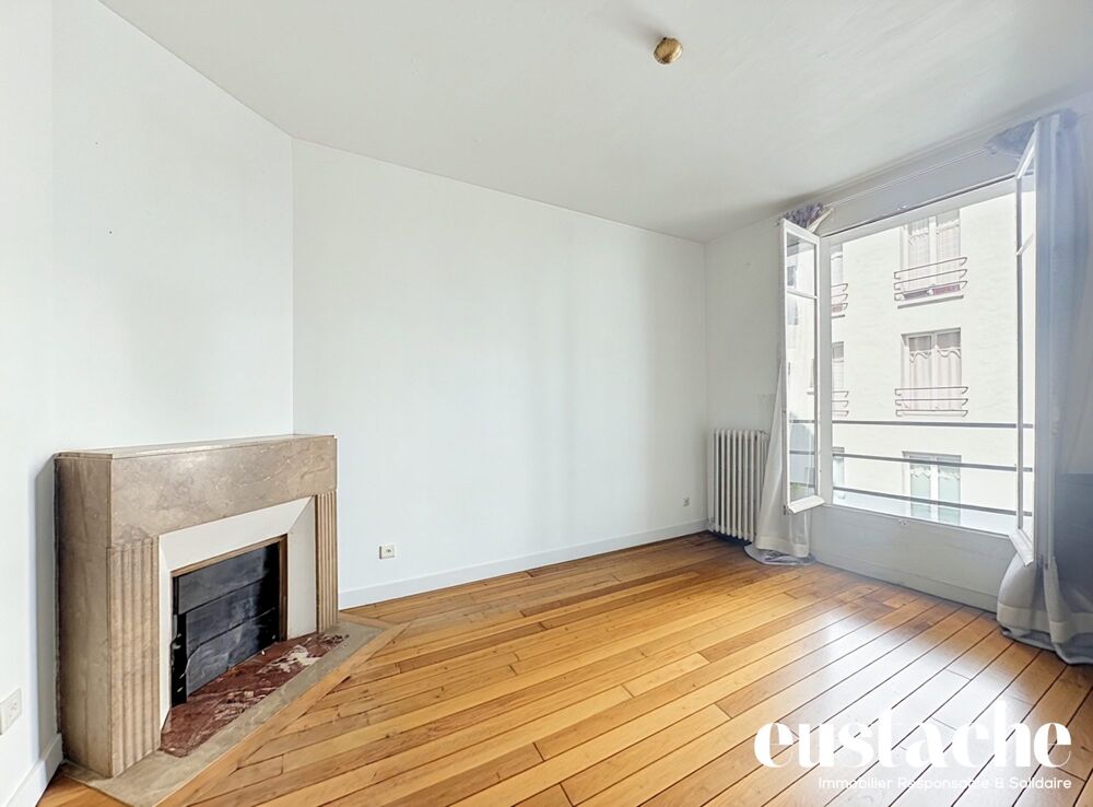 Vente Appartement 2 pièces sur cour en étage avec ascenseur Paris 20