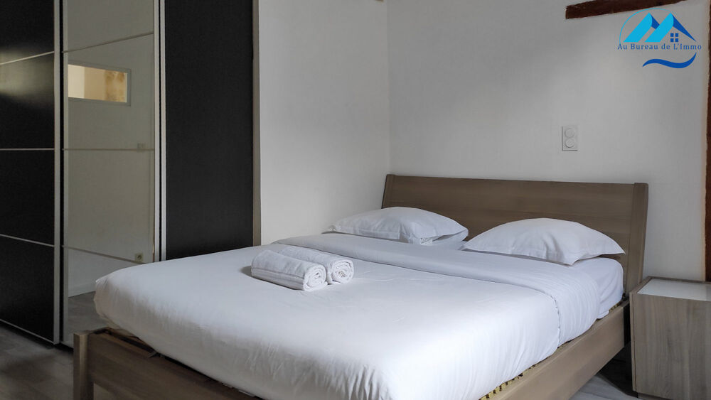 Location Appartement Location grand T2 meublé de 54 m2 Marseille 13001 Marseille 1