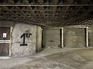  Parking / Garage  louer 