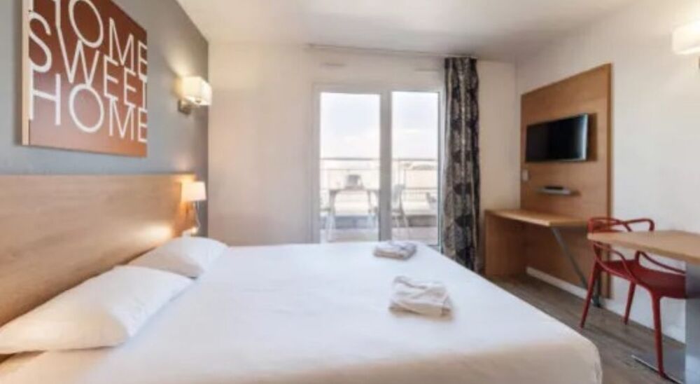 Vente Appartement INVESTISSEMENT LOCATIF / BAIL COMMERCIAL / RENTABILITE 7% Marseille 8