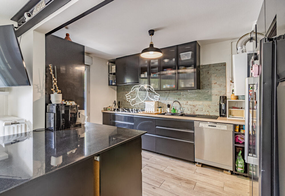 Lyon 7  Debourg | Superbe T5 de 100 m² avec garage  Idéa