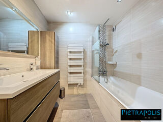  Appartement  vendre 4 pices 102 m