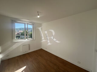  Maison à louer 4 pièces 84 m²