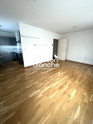  Appartement à louer 1 pièce 32 m²