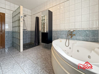  Maison à vendre 6 pièces 228 m²