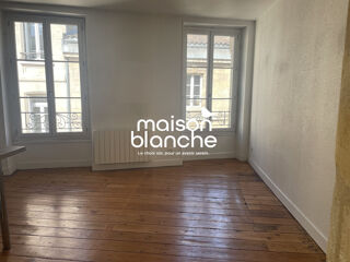  Appartement à louer 2 pièces 32 m²