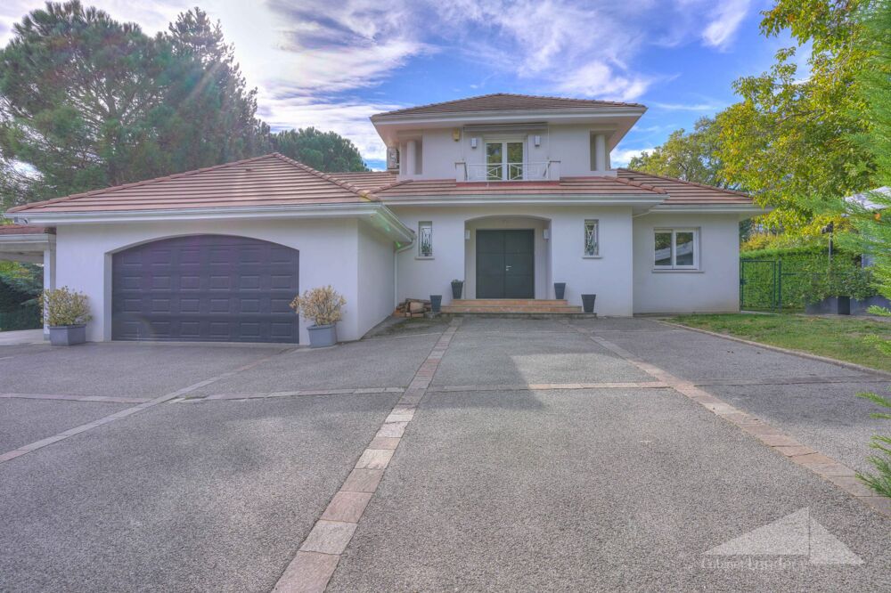 à vendre  Maison Divonne-les-Bains (01220)